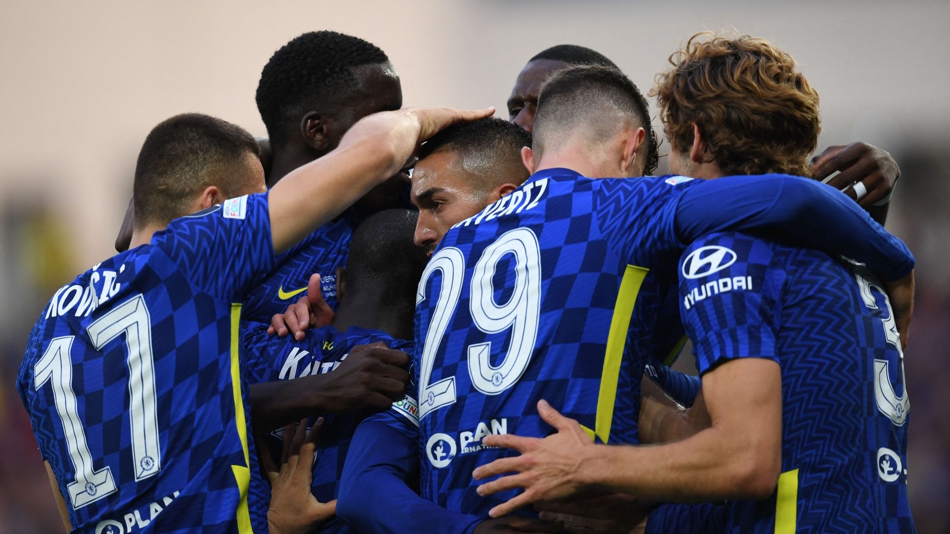 Chelsea celebrating Villarreal Supercup