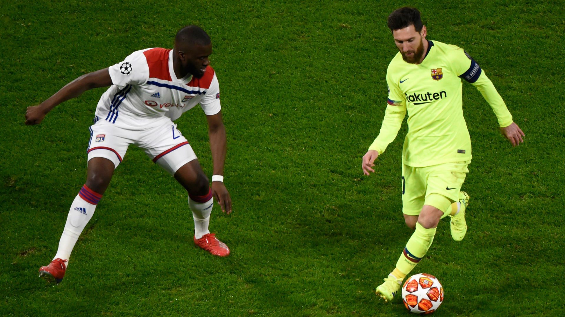 Lionel Messi Tanguy Ndombele Lyon barcelona Champions League 19022019