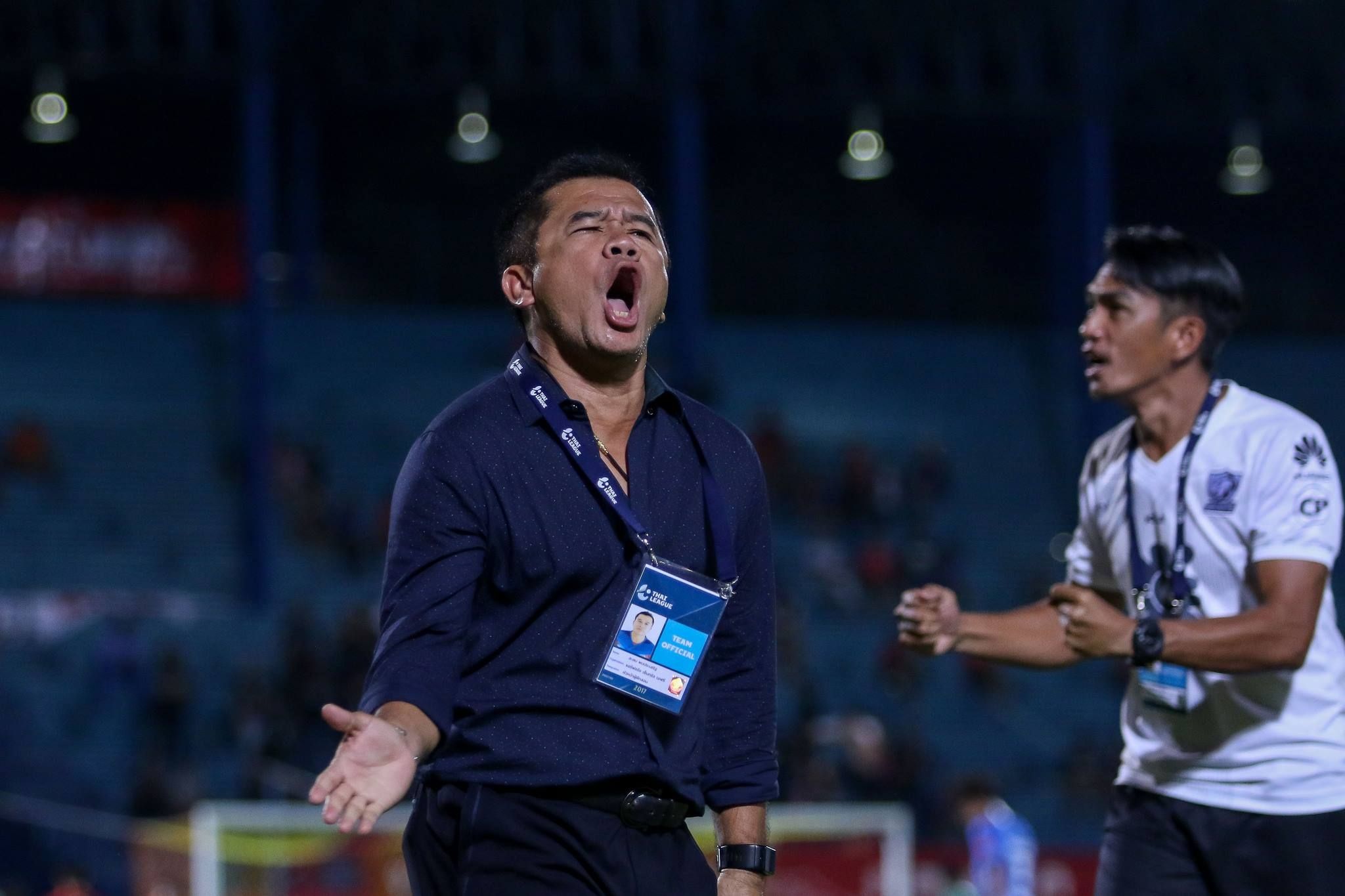 สะสม พบประเสริฐ