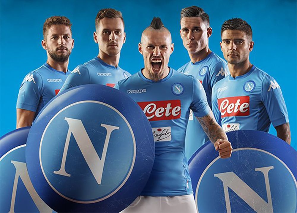 La nuova maglia del Napoli