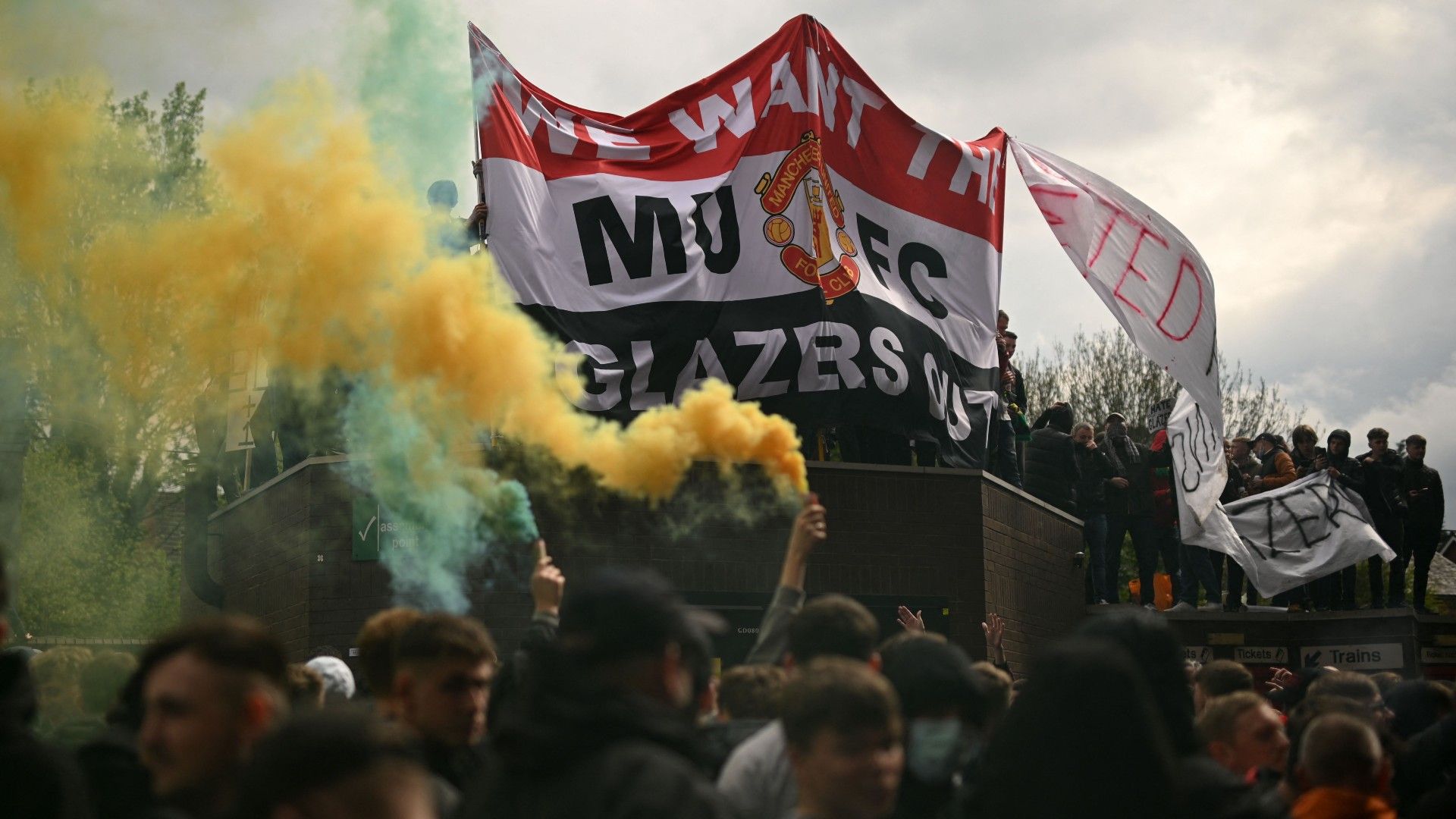 Man Utd protests 2021