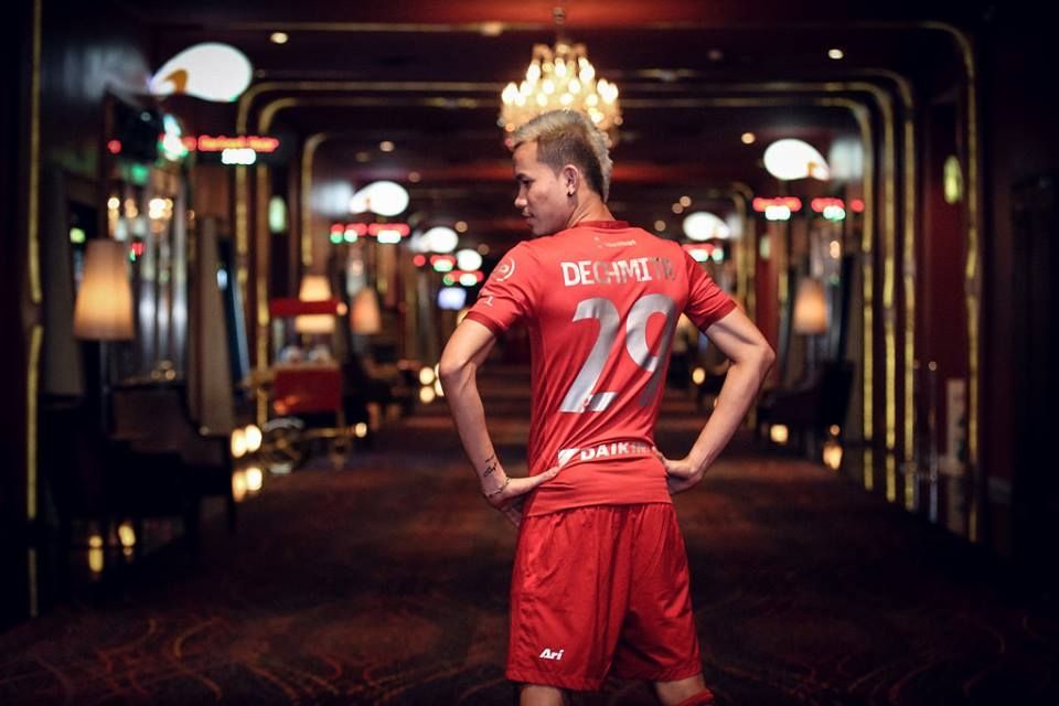 สรรวัชญ์ เดชมิตร