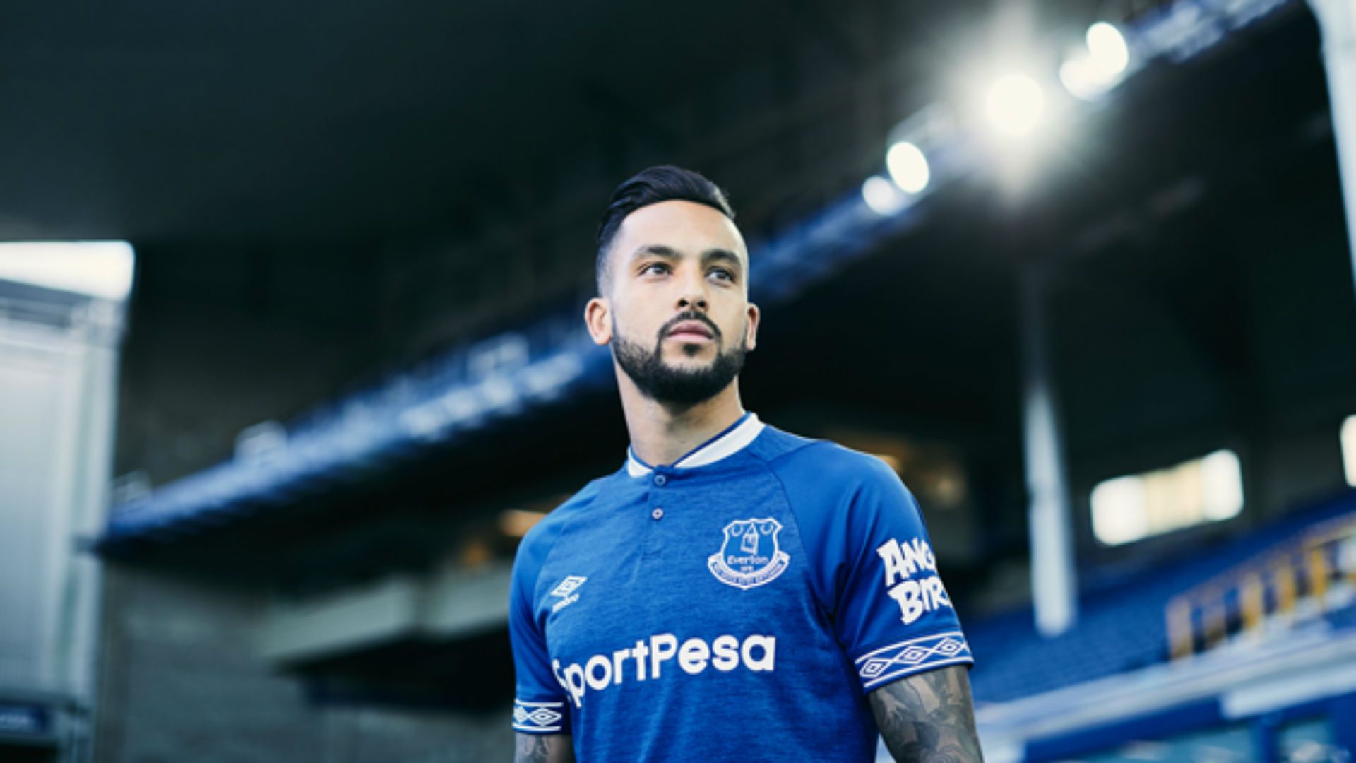 Everton home kit 2018-19