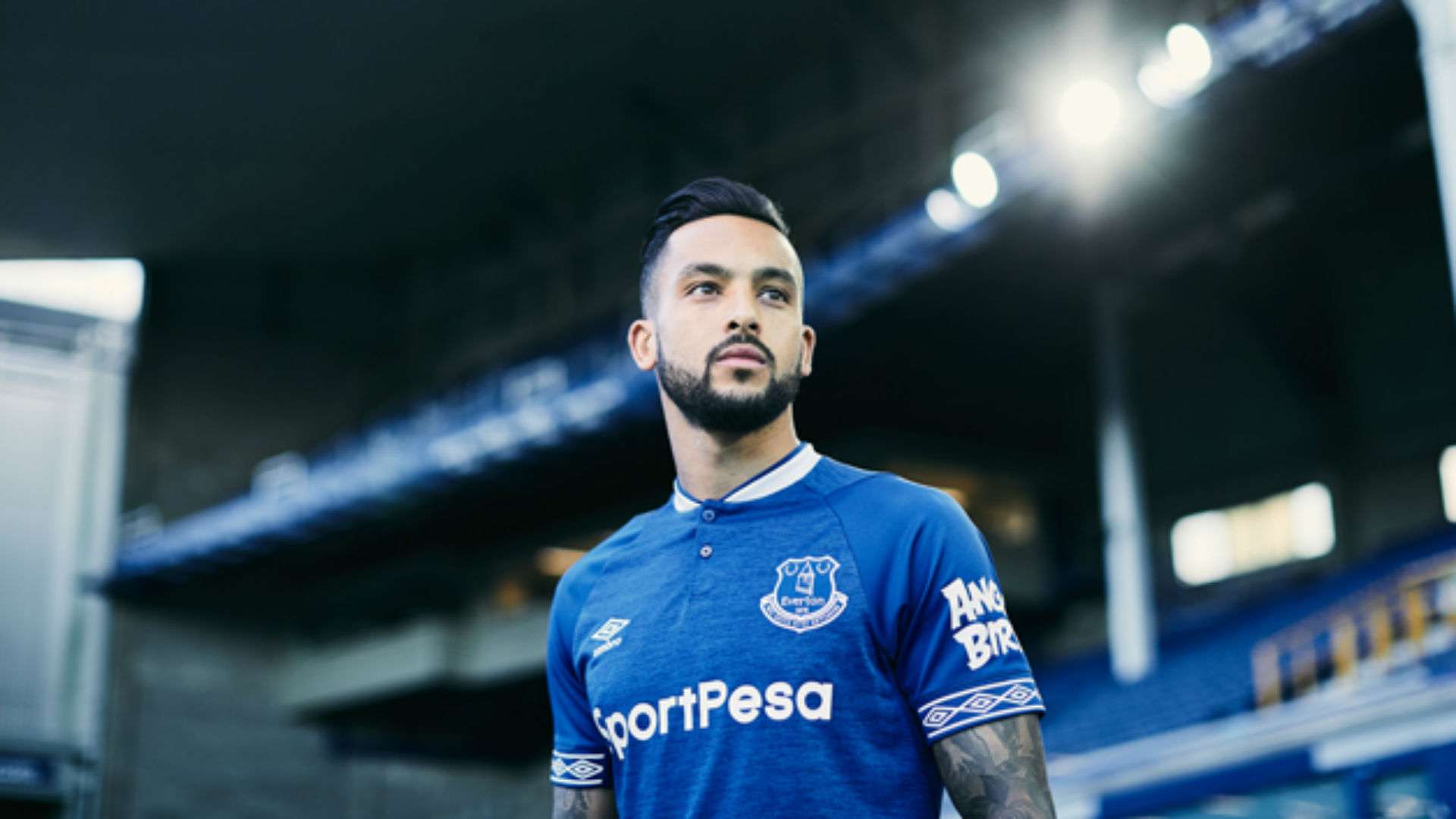 Everton home kit 2018-19