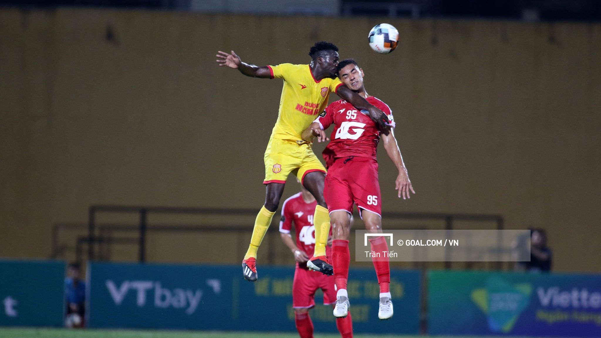 Gustavo Santana Santos Le Van Phu Viettel vs Nam Dinh V.League 2019