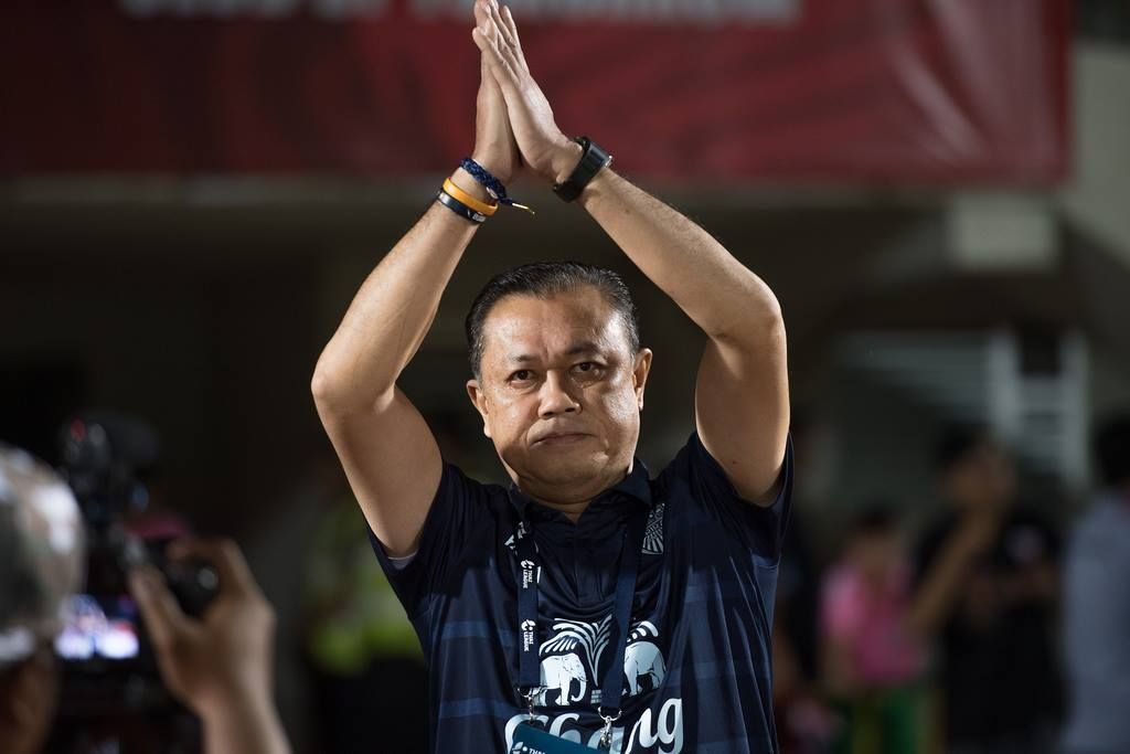 เนวิน ชิดชอบ