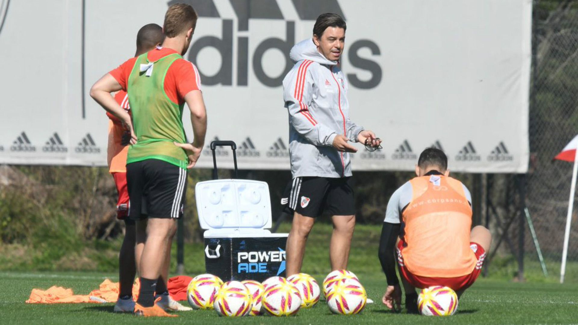 Gallardo River Entrenamiento