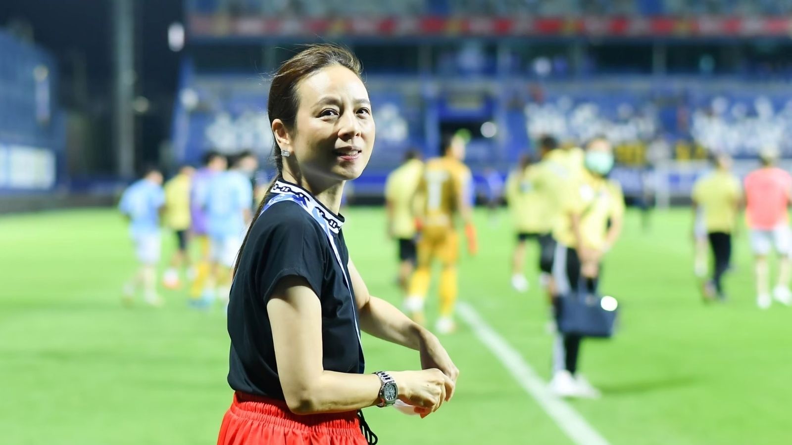 นวลพรรณ ล่ำซำ