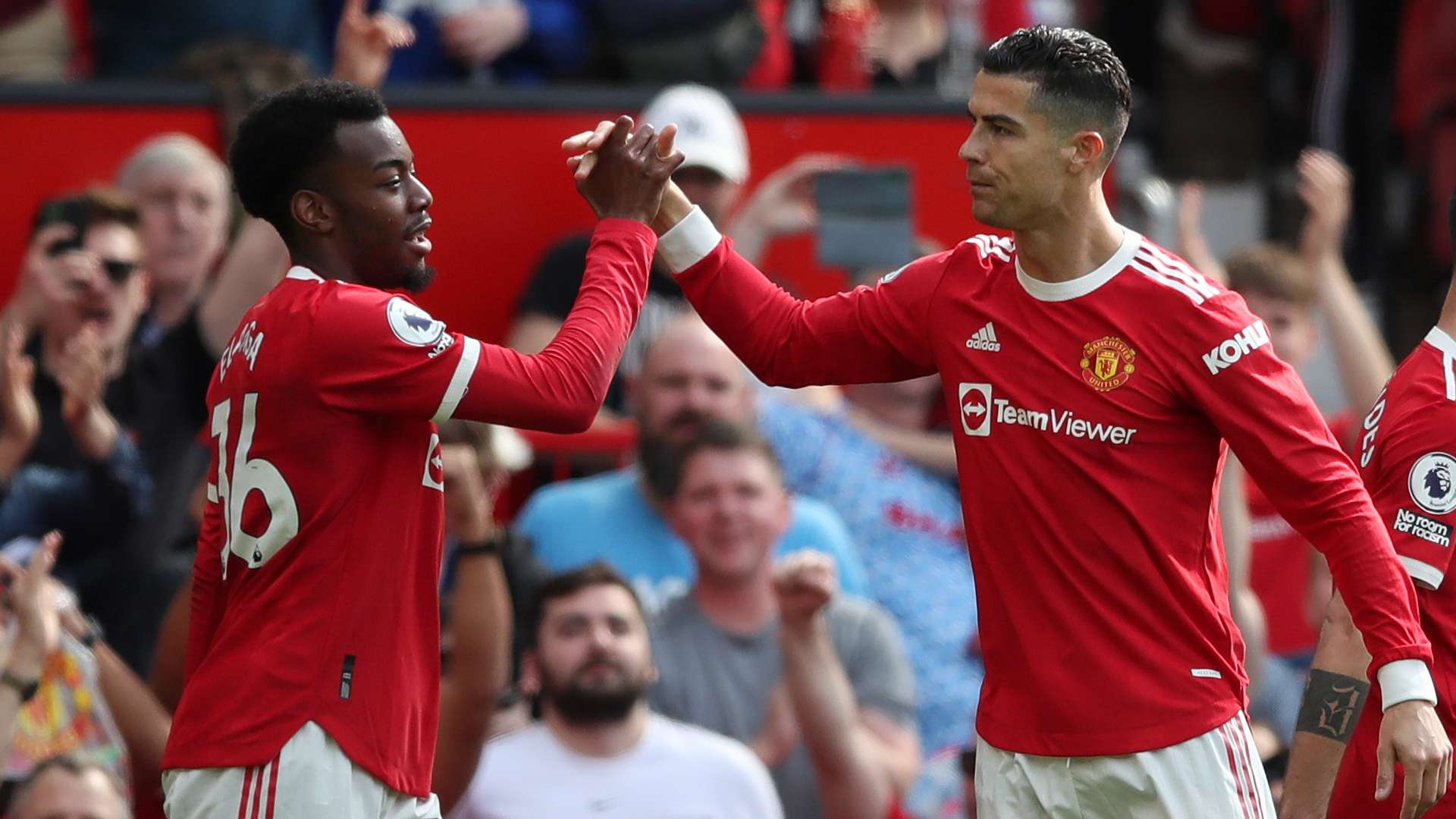 Anthony Elanga Cristiano Ronaldo Manchester United 2021-22