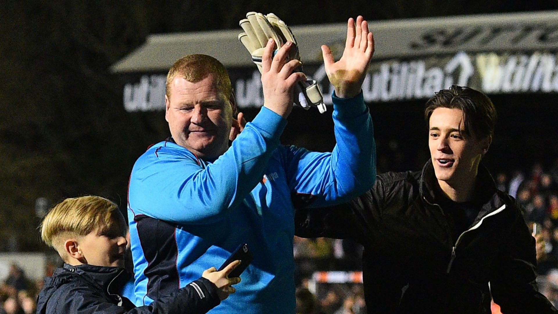 Wayne Shaw FA Cup Sutton v Arsenal
