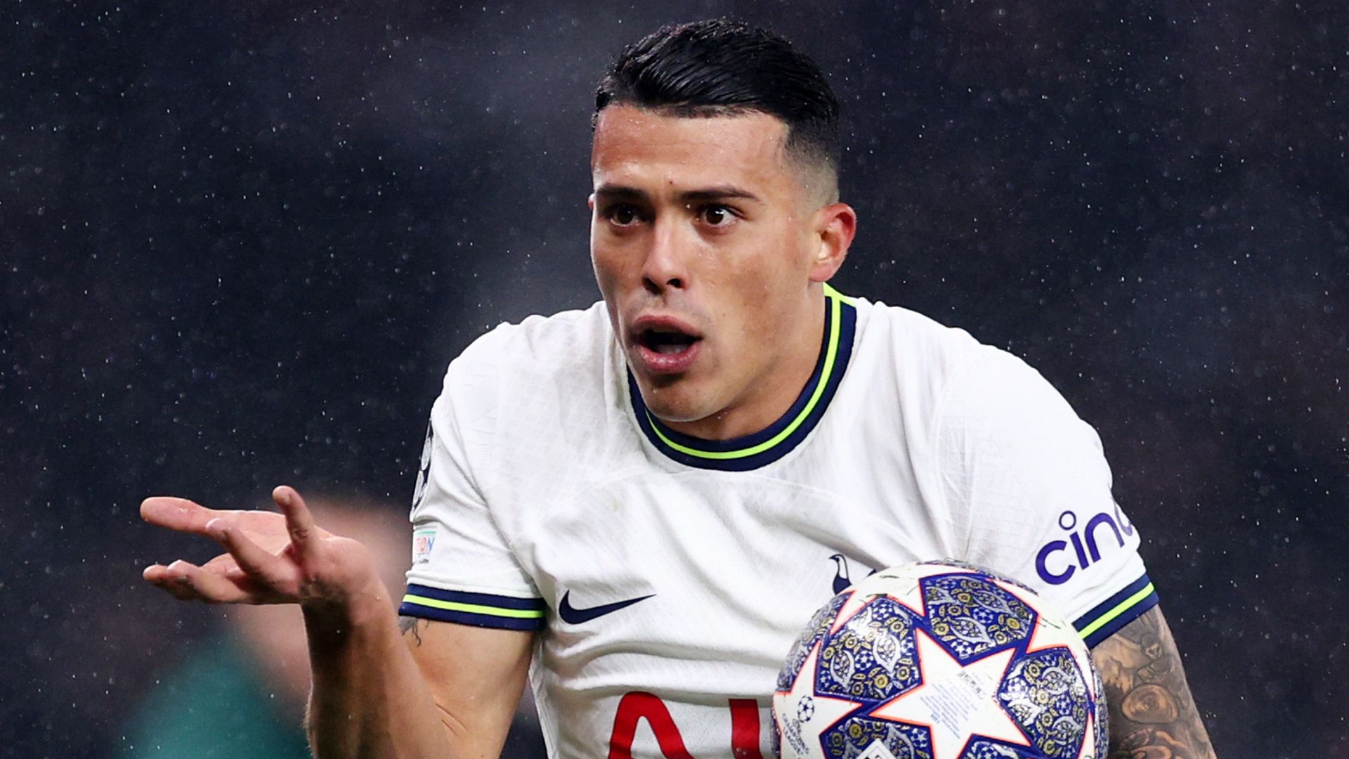 Pedro Porro Tottenham 2022-23