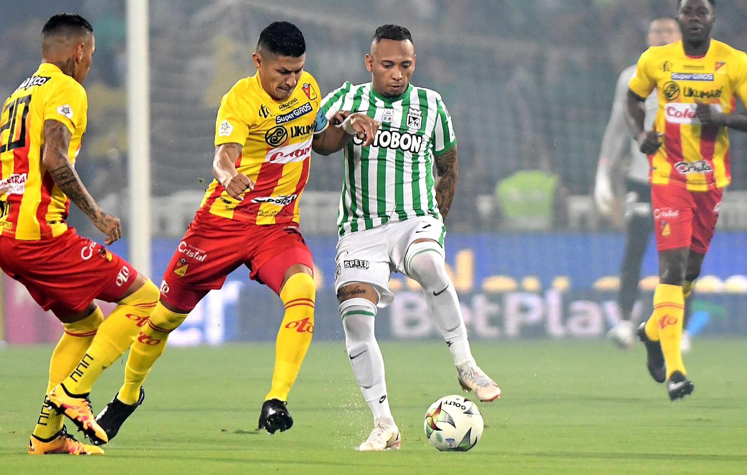 Atlético Nacional v Pereira