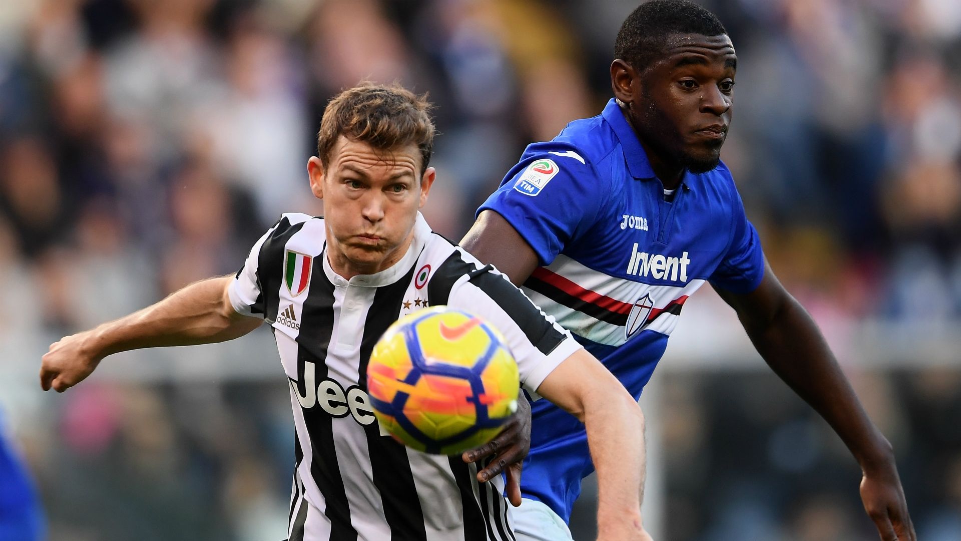 Duvan Zapata Lichtsteiner Sampdoria Juventus Serie A
