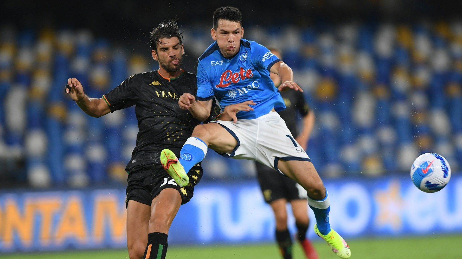 Napoli Venecia Chucky Lozano