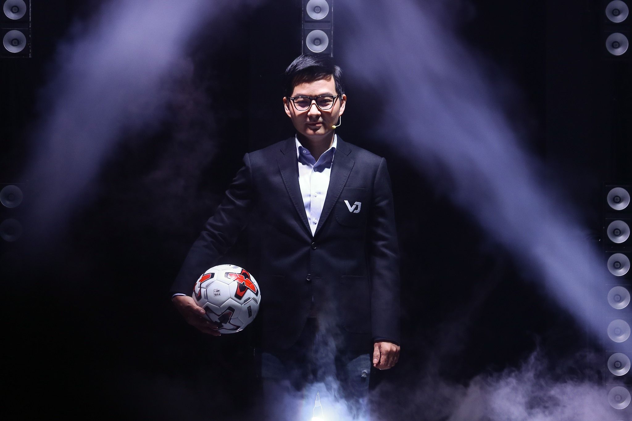 วราวุธ เจนธนากุล