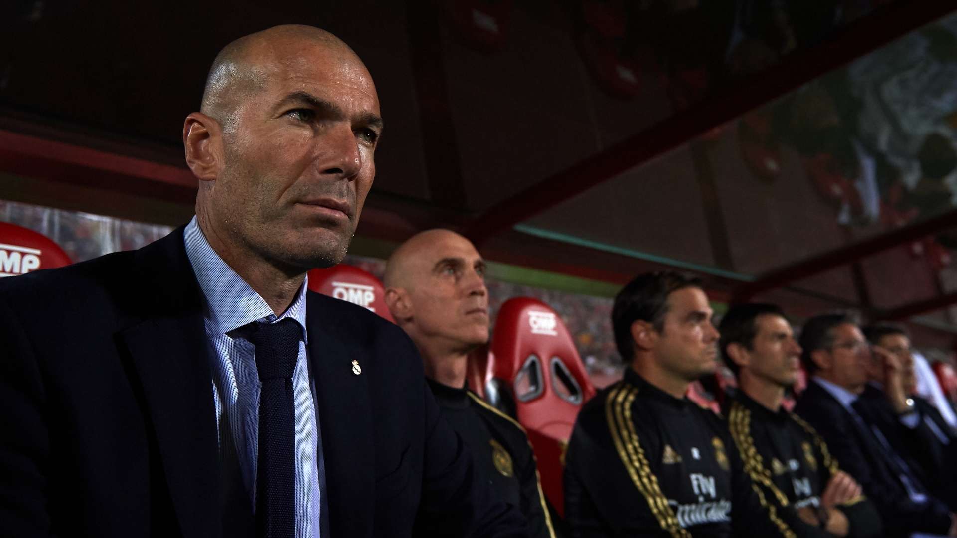 Reeal Madrid boss Zinedine Zidane in Mallorca dugout
