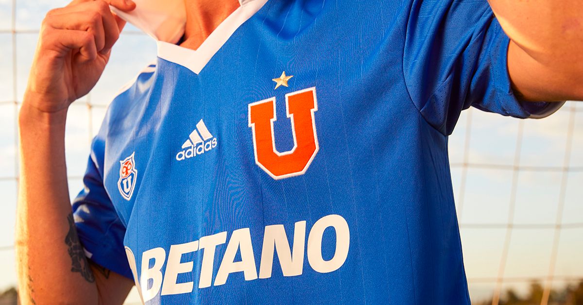 U. de Chile camiseta 2022