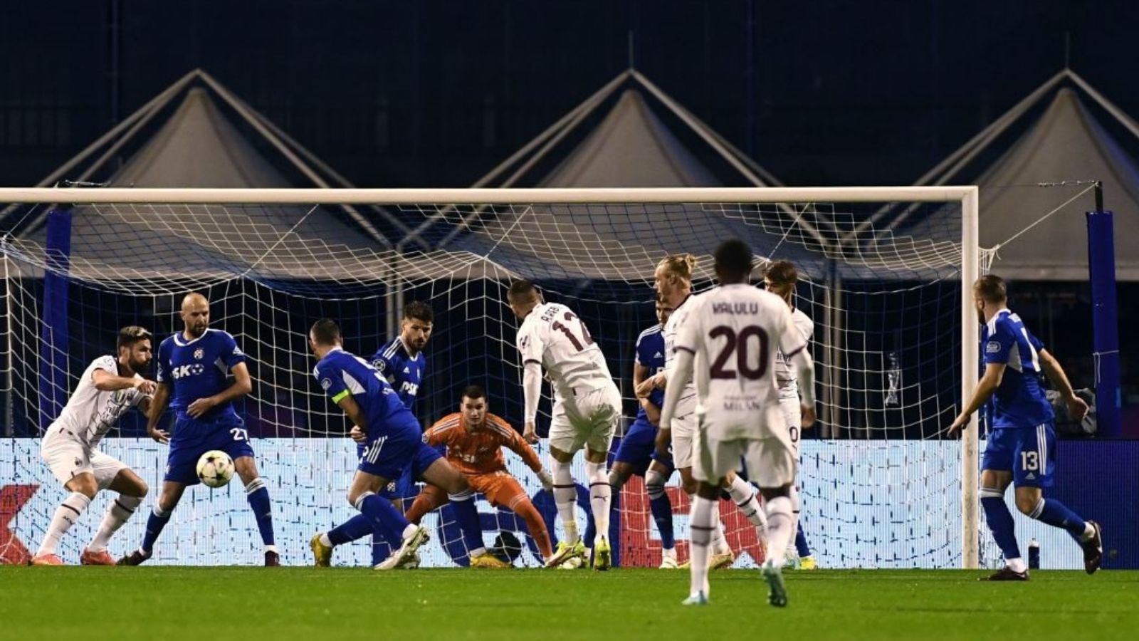 Dinamo Zagreb vs. Milan