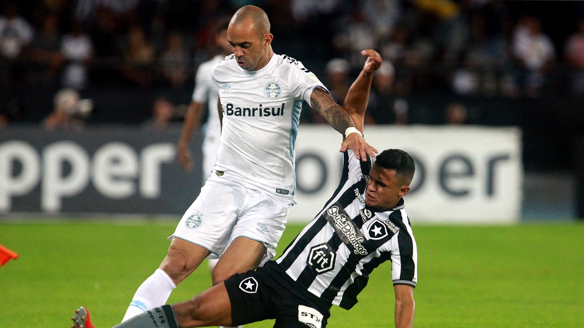 Erik Diego Tardelli Botafogo Grêmio Brasileirão Série A 12062019