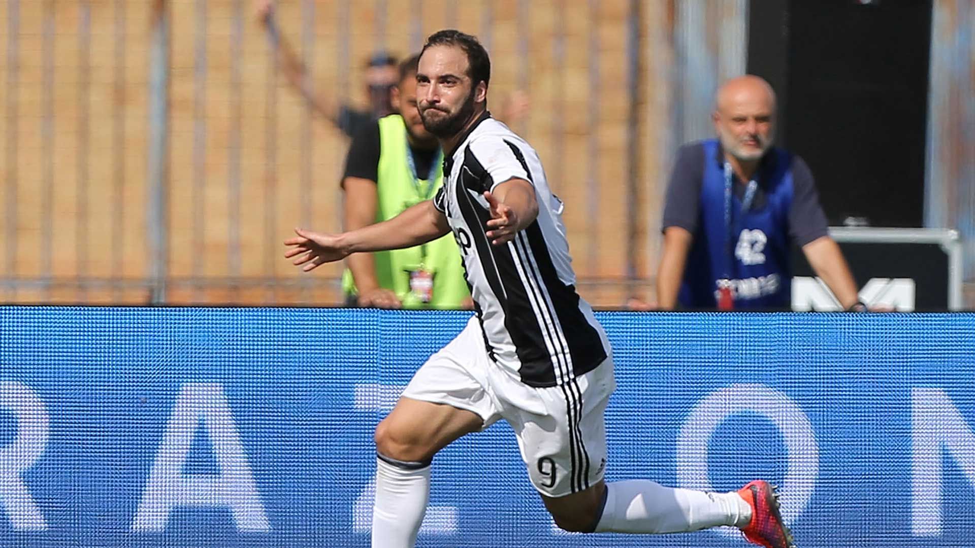 2016-10-02_Juventus_Higuain