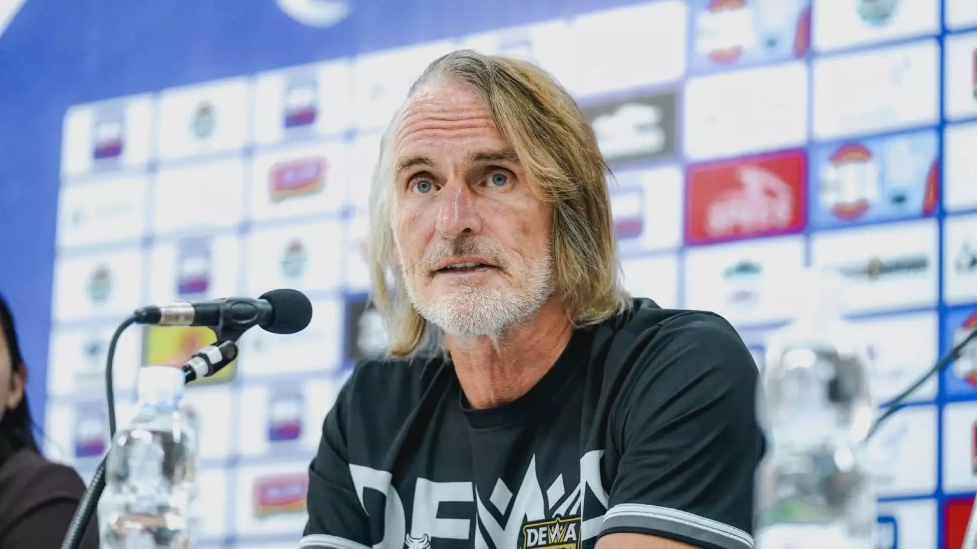 Jan Olde Riekerink - Dewa United