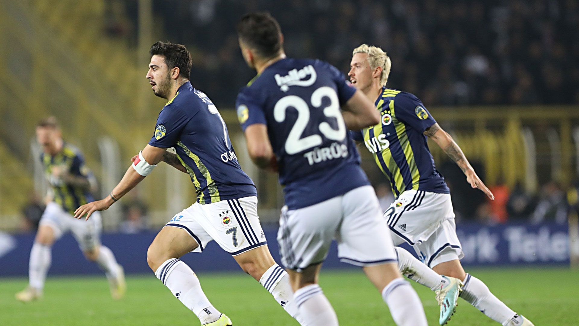 Ozan Tufan Fenerbahce Besiktas 12222019