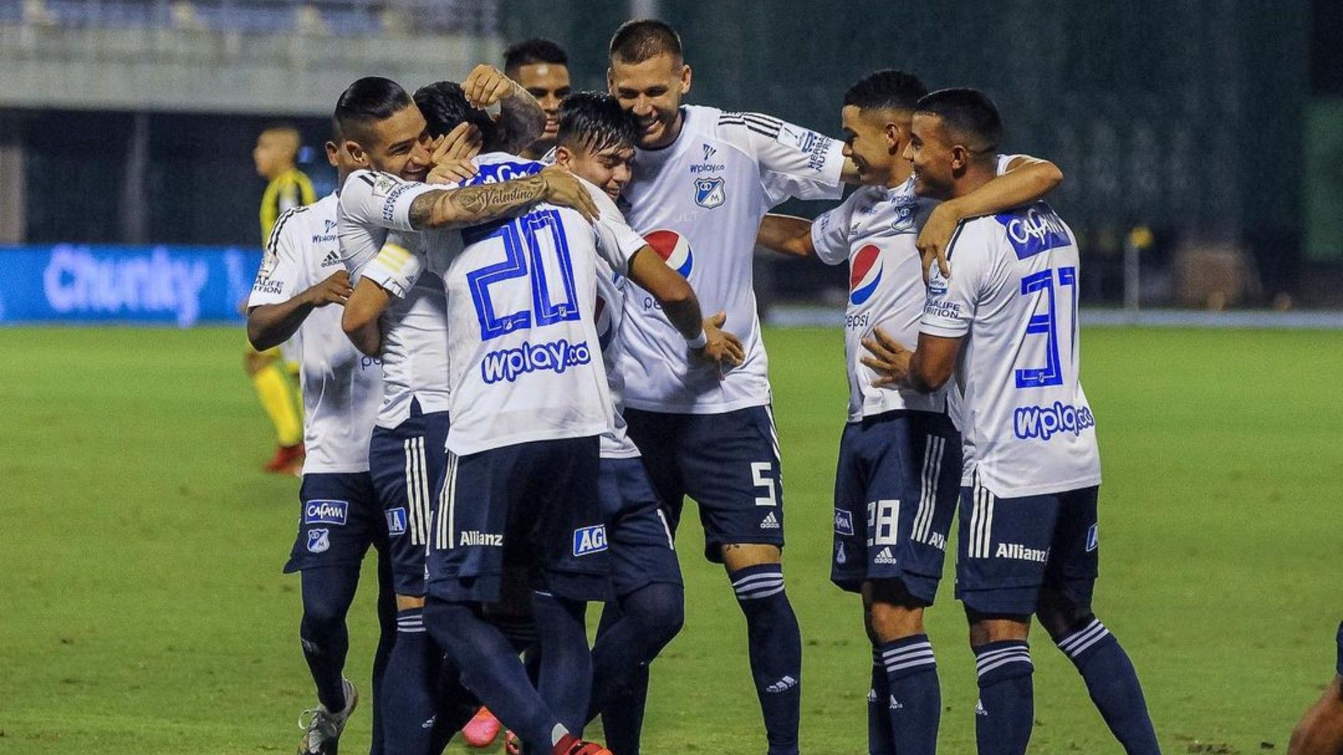 millonarios festeja un triunfo