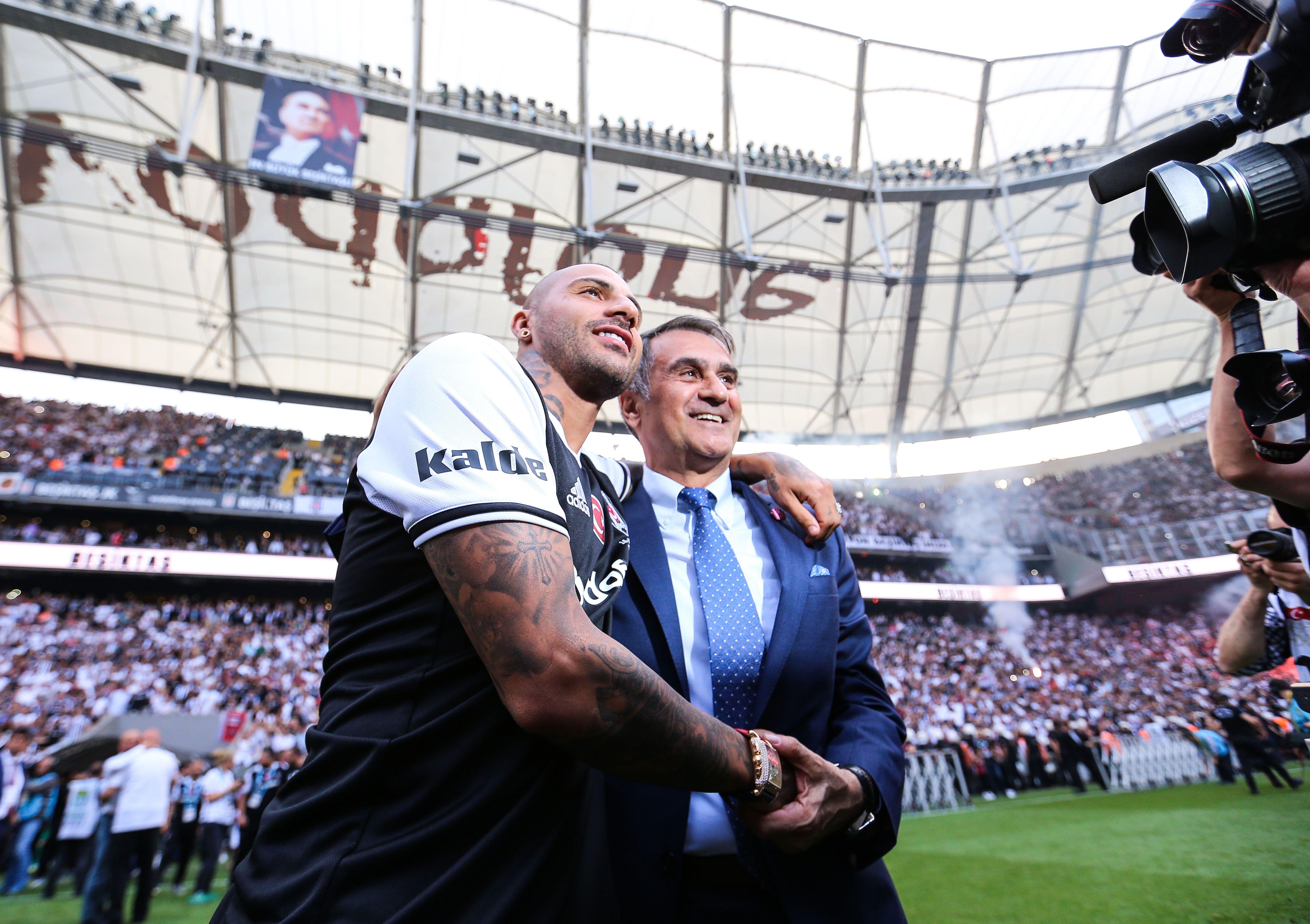 Ricardo Quaresma Senol Gunes Besiktas