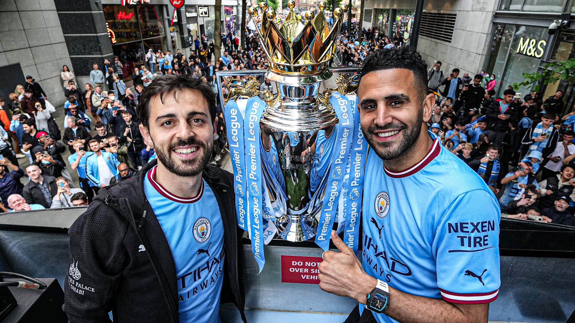 Bernardo Silva Riyad Mahrez Manchester City 2022