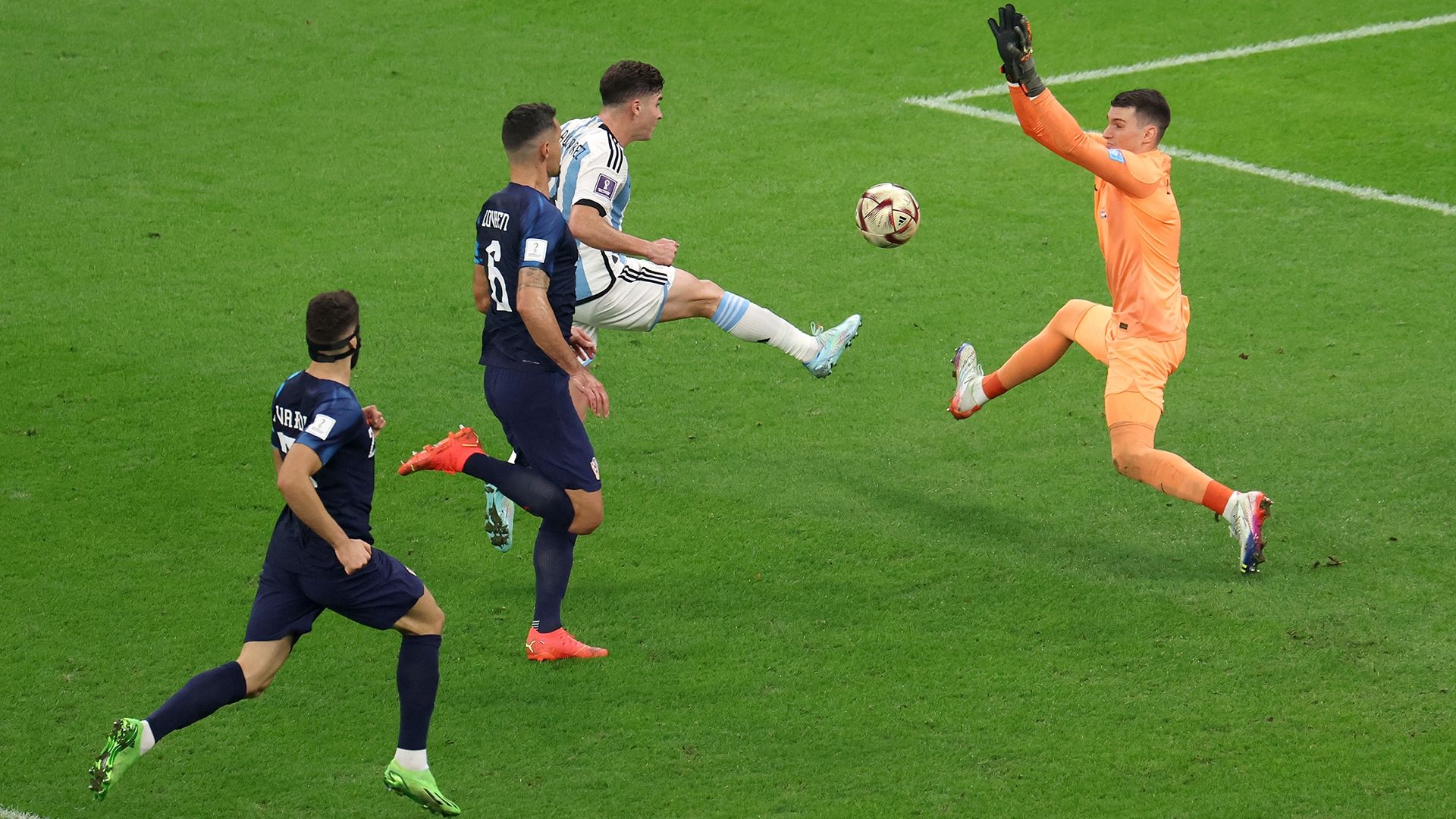 Julian Alvarez Dominik Livakovic Argentina Croacia Qatar 2022