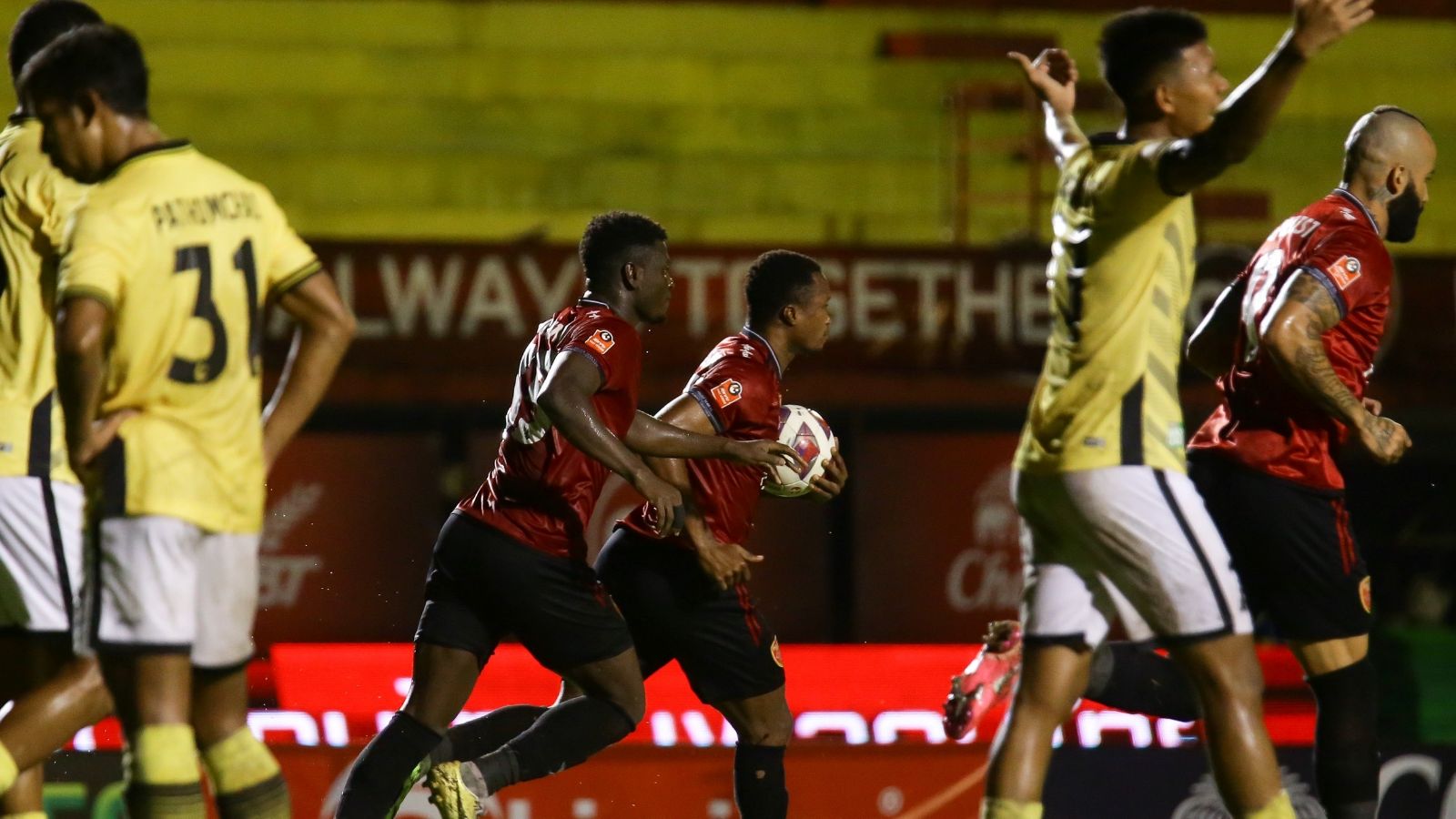 โปลิศ เทโร - ราชบุรี มิตรผล : 2021