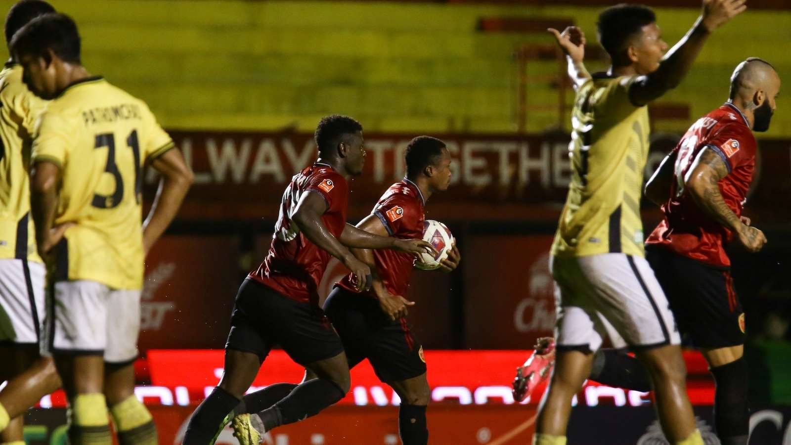 โปลิศ เทโร - ราชบุรี มิตรผล : 2021