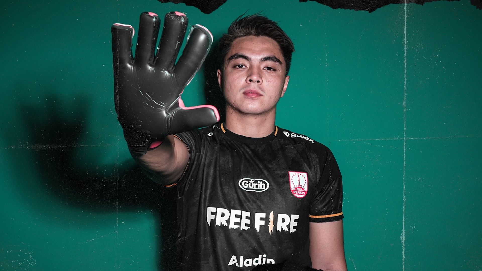 Gianluca Pandeynuwu - Persis Solo