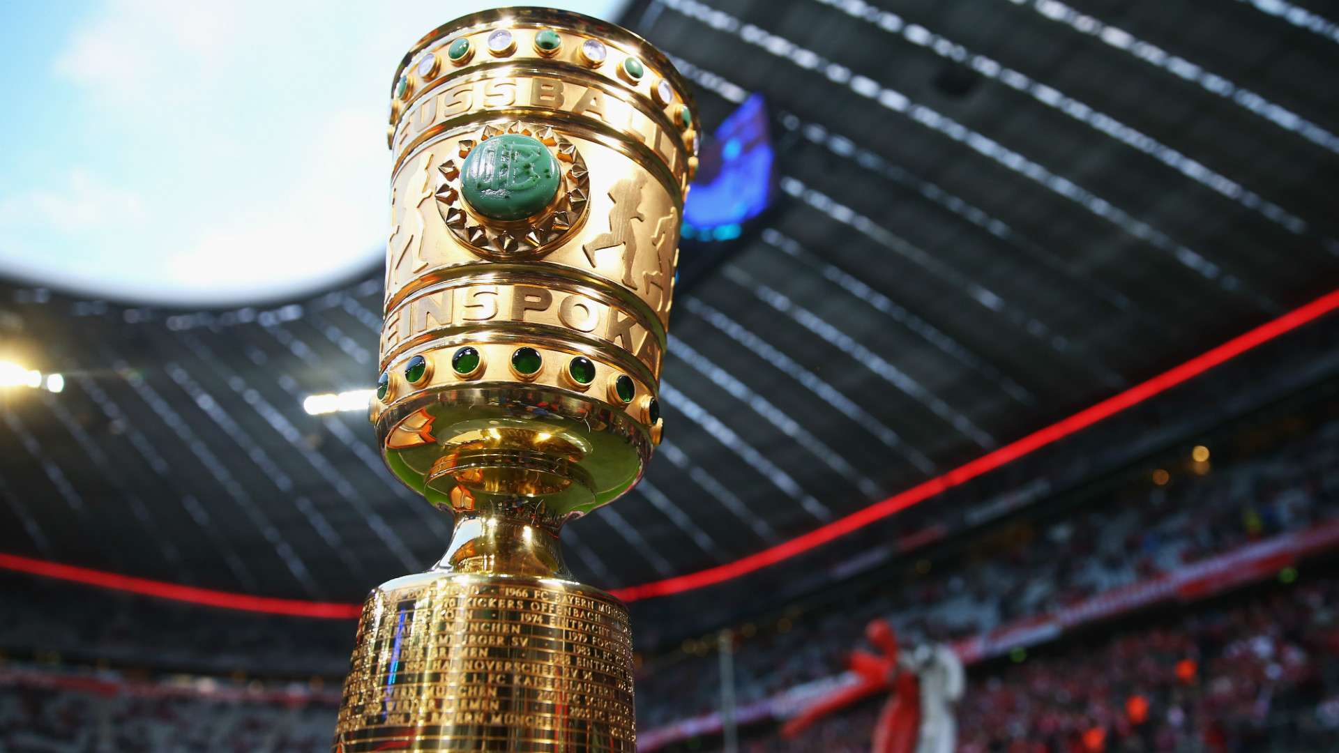 Trophy FC Bayern Munchen Werder Bremen DFB Pokal 19042016