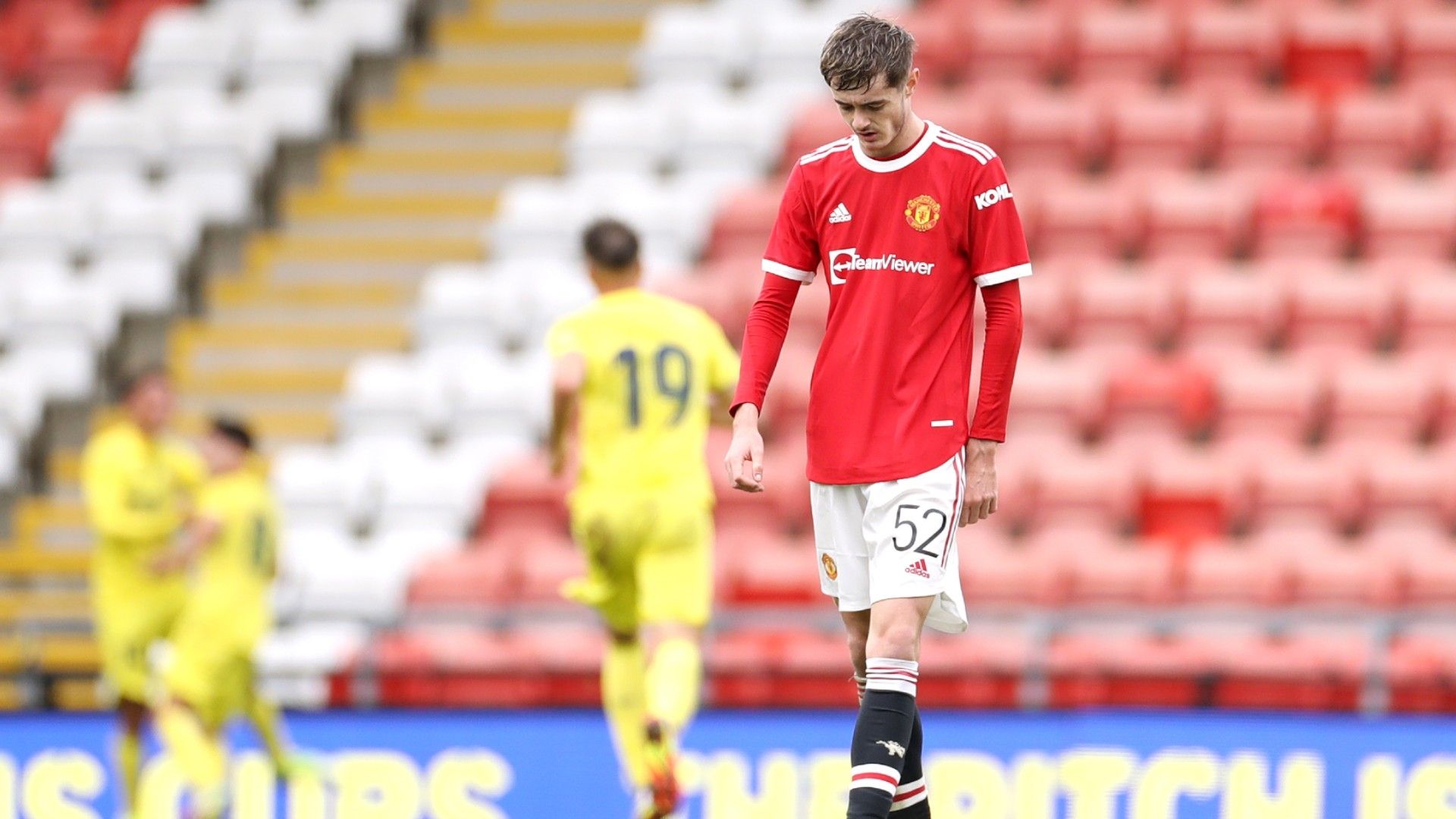 Joe Hugill Manchester United 2021-22