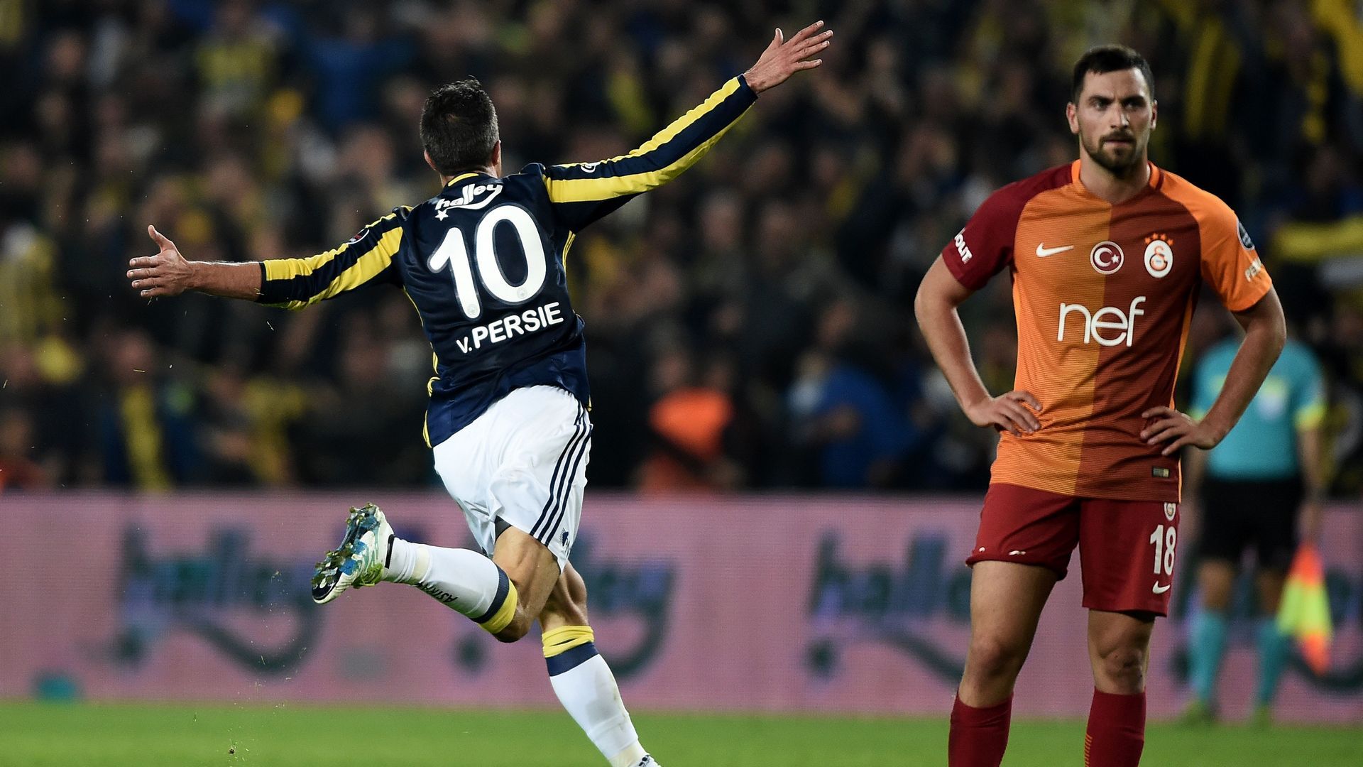 Robin van Persie Fenerbahce Galatasaray