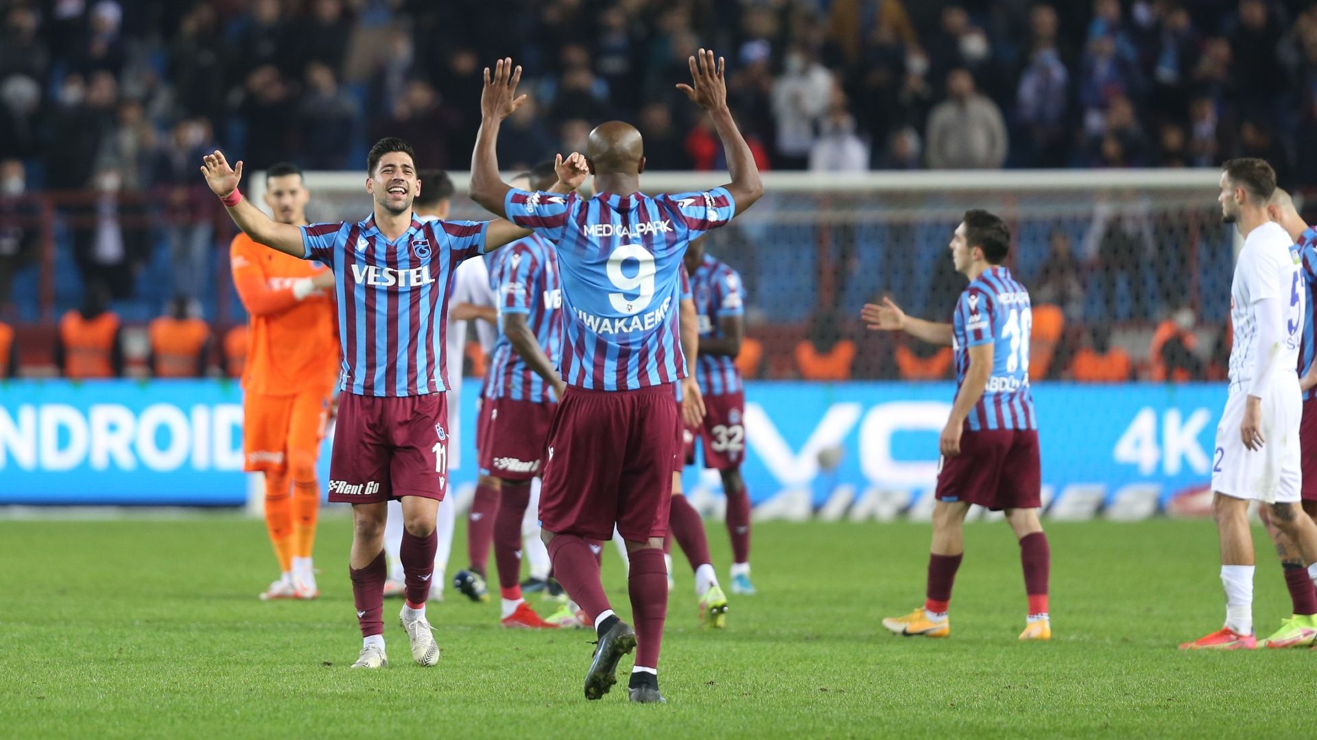 Trabzonspor celebration vs Çaykur Rizespor 10292021