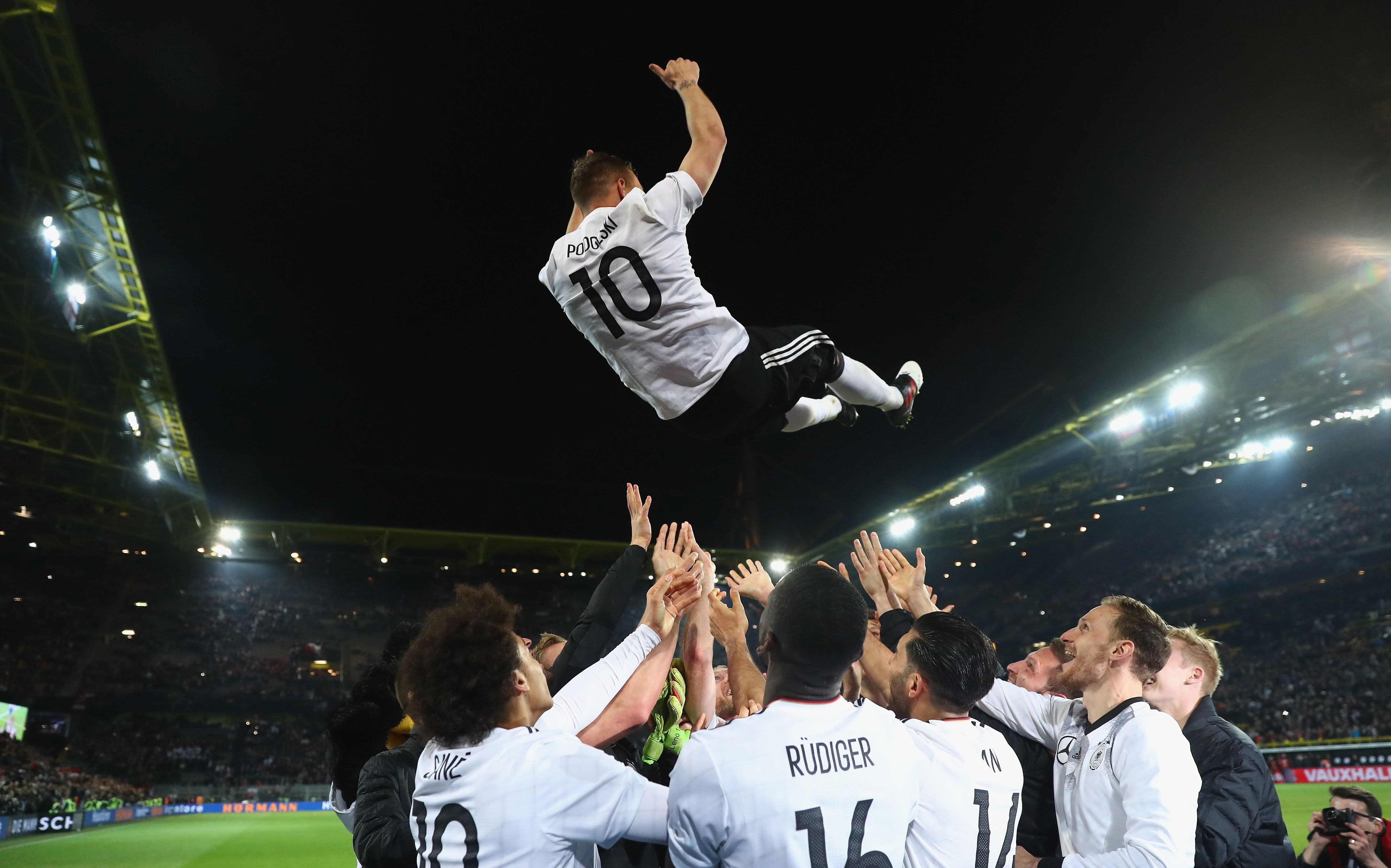 2017-03-23 Lukas Podolski