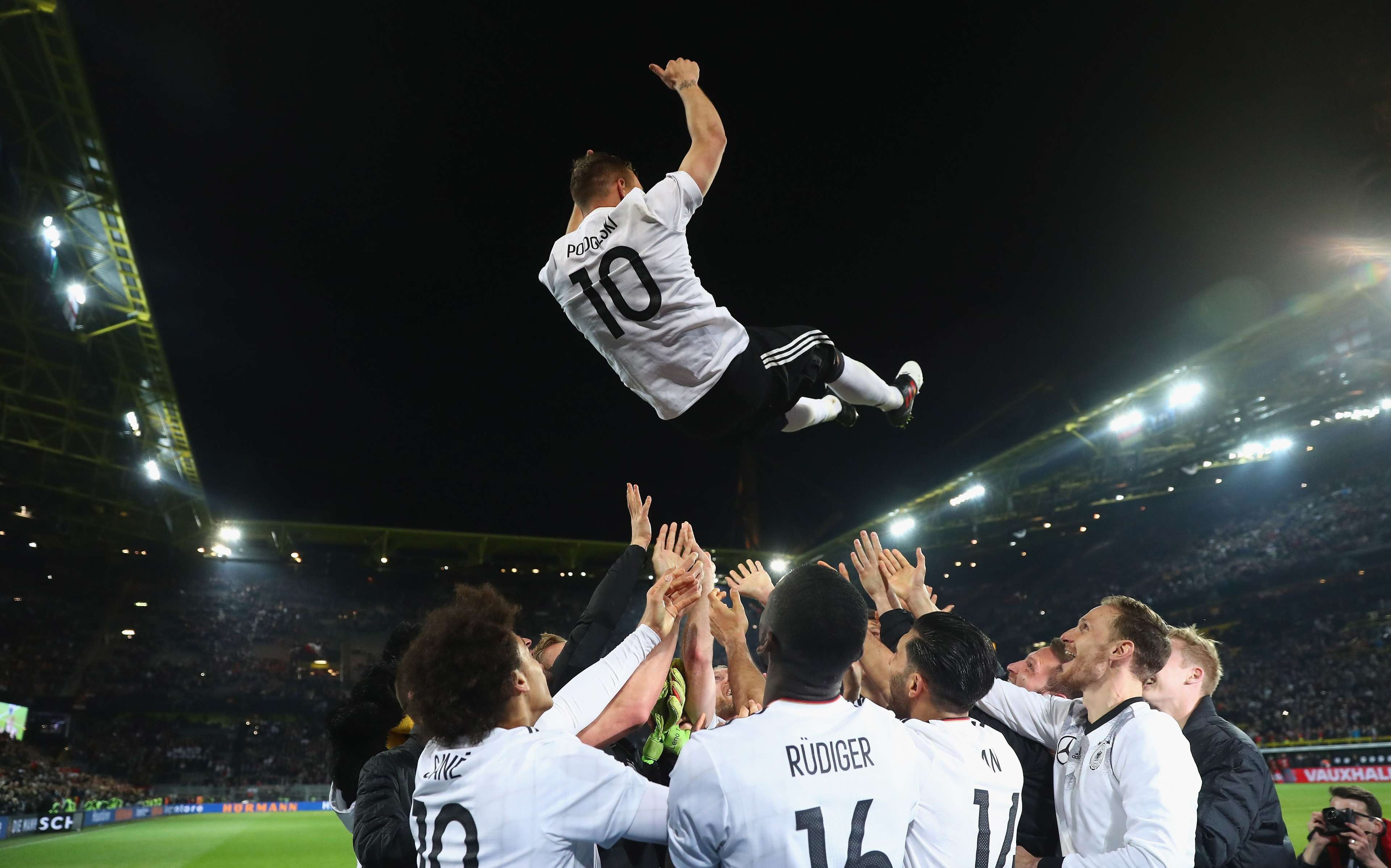 2017-03-23 Lukas Podolski