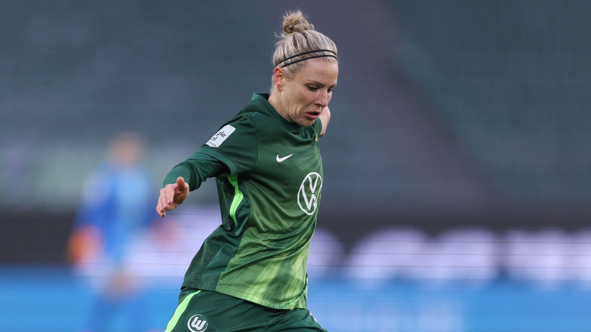Svenja Huth of Wolfsburg in action