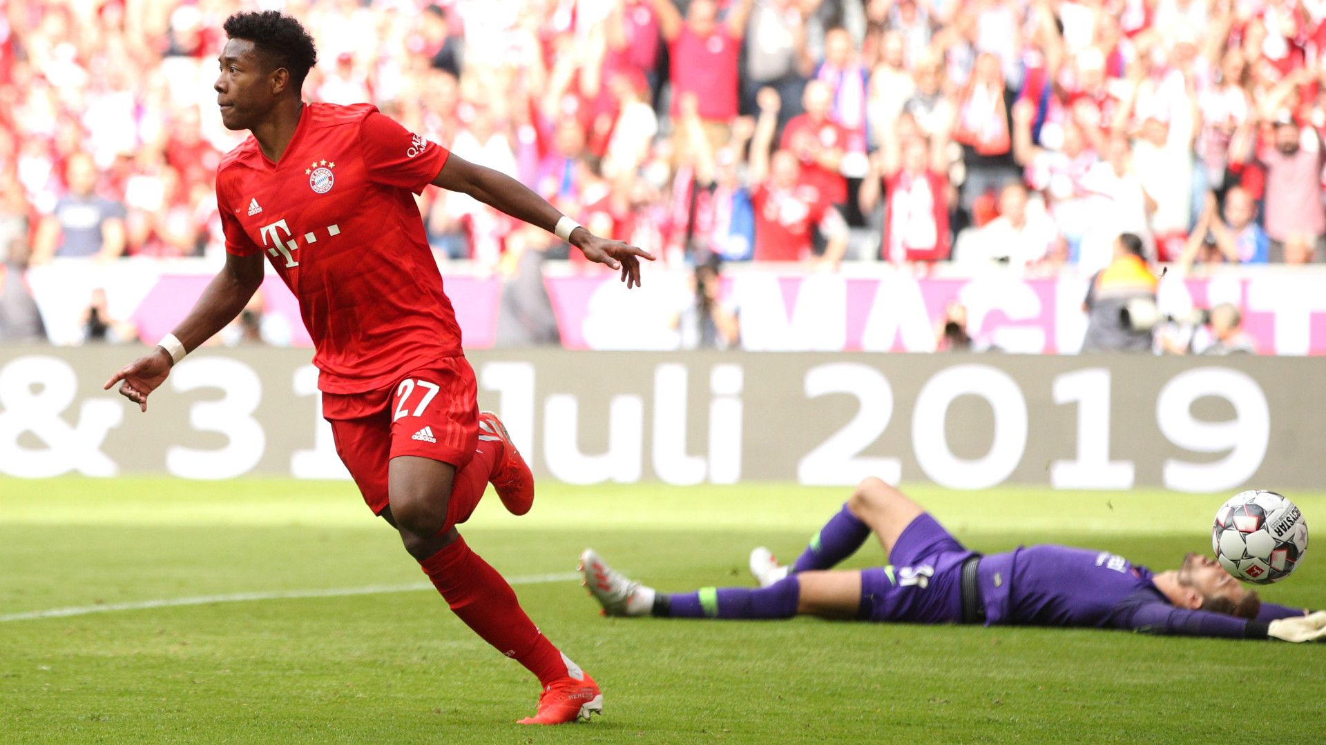 DAVID ALABA BAYERN MÜNCHEN KEVIN TRAPP EINTRACHT FRANKFURT