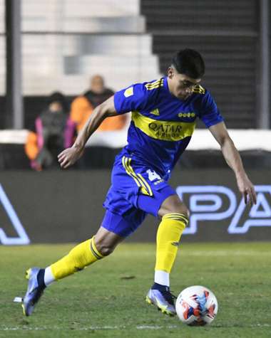 Luca Langoni en su debut oficial en Boca