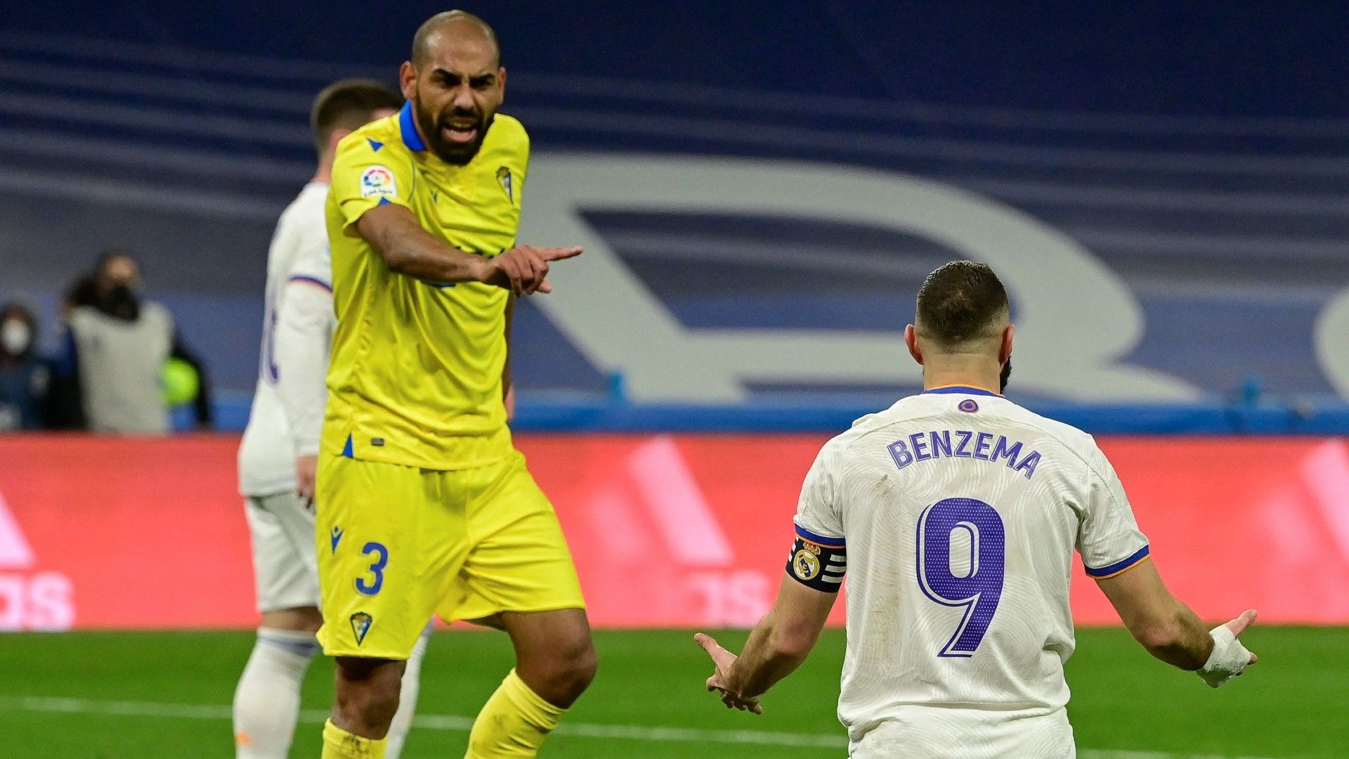 Karim Benzema Real Madrid vs Cadiz La Liga 2021-22