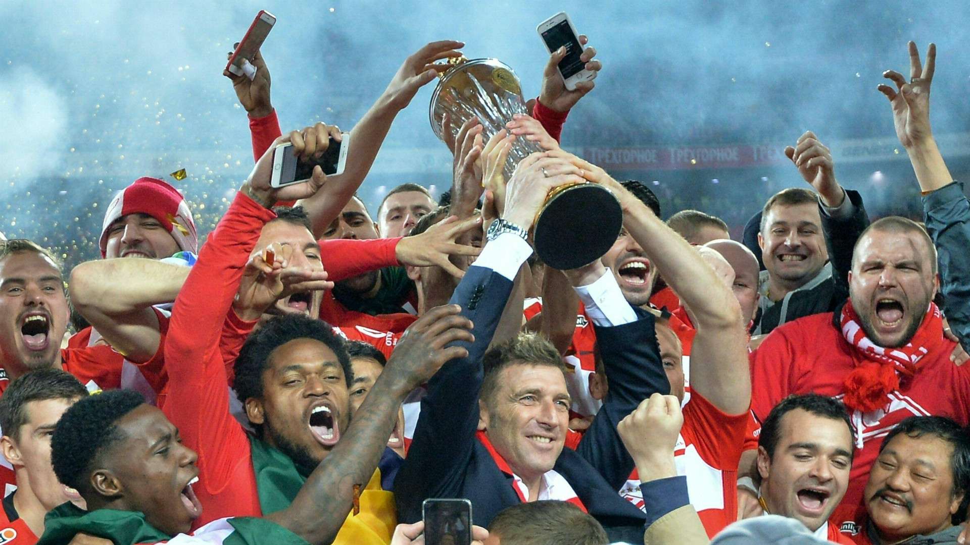 Massimo Carrera celebrates Spartak title