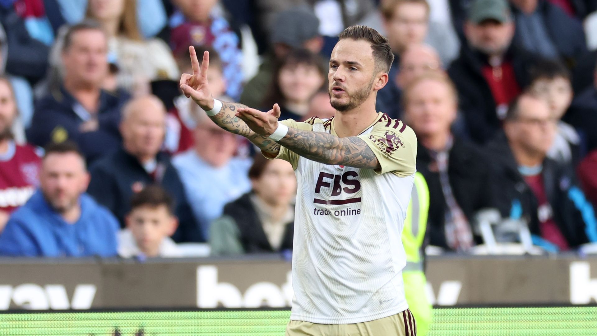 James Maddison Leicester 2022-23