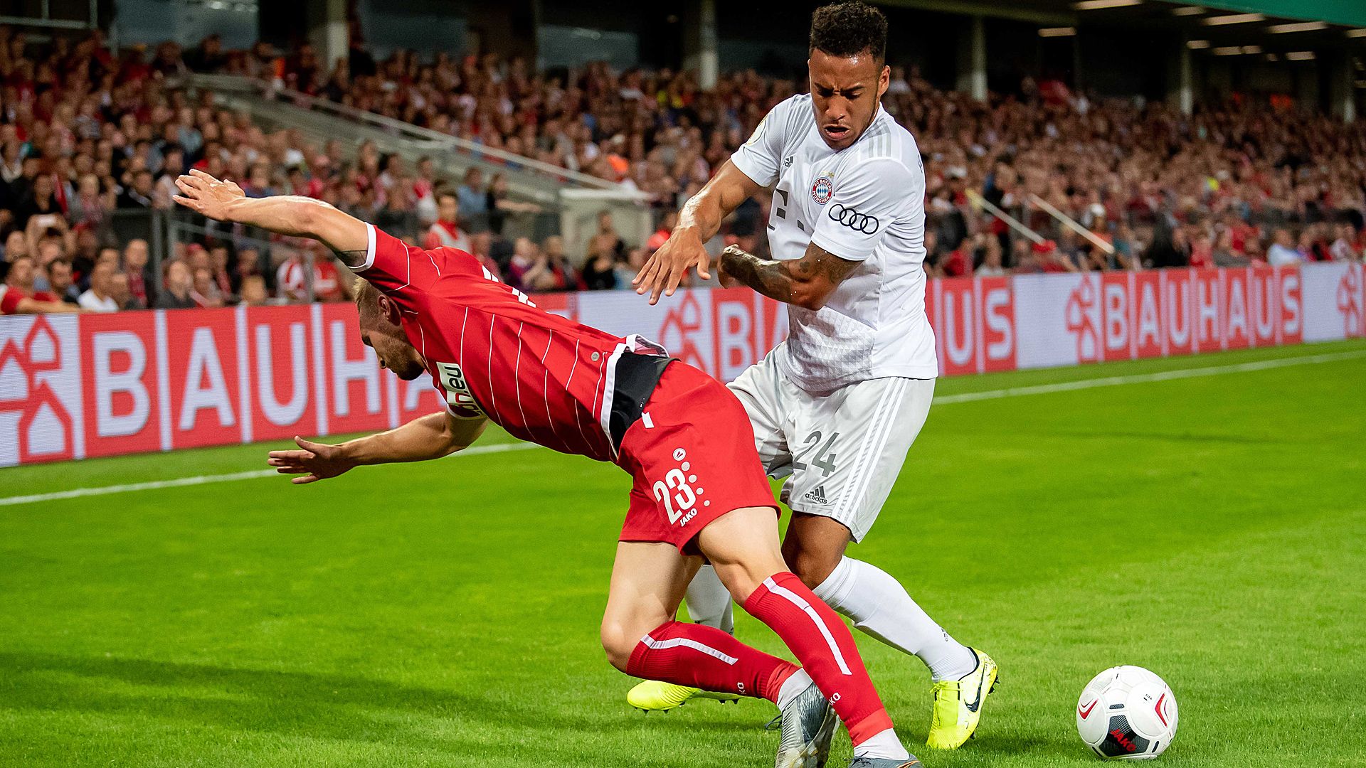 Corentin Tolisso FC Bayern Energie Cottbus