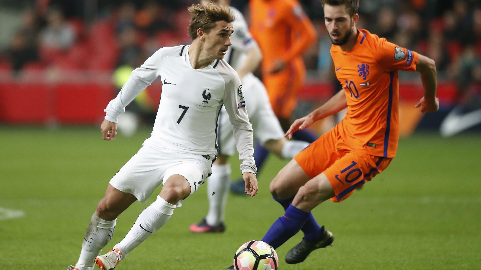 Antoine Griezmann Davy Pröpper Netherlands France WC Qualifier 10102016