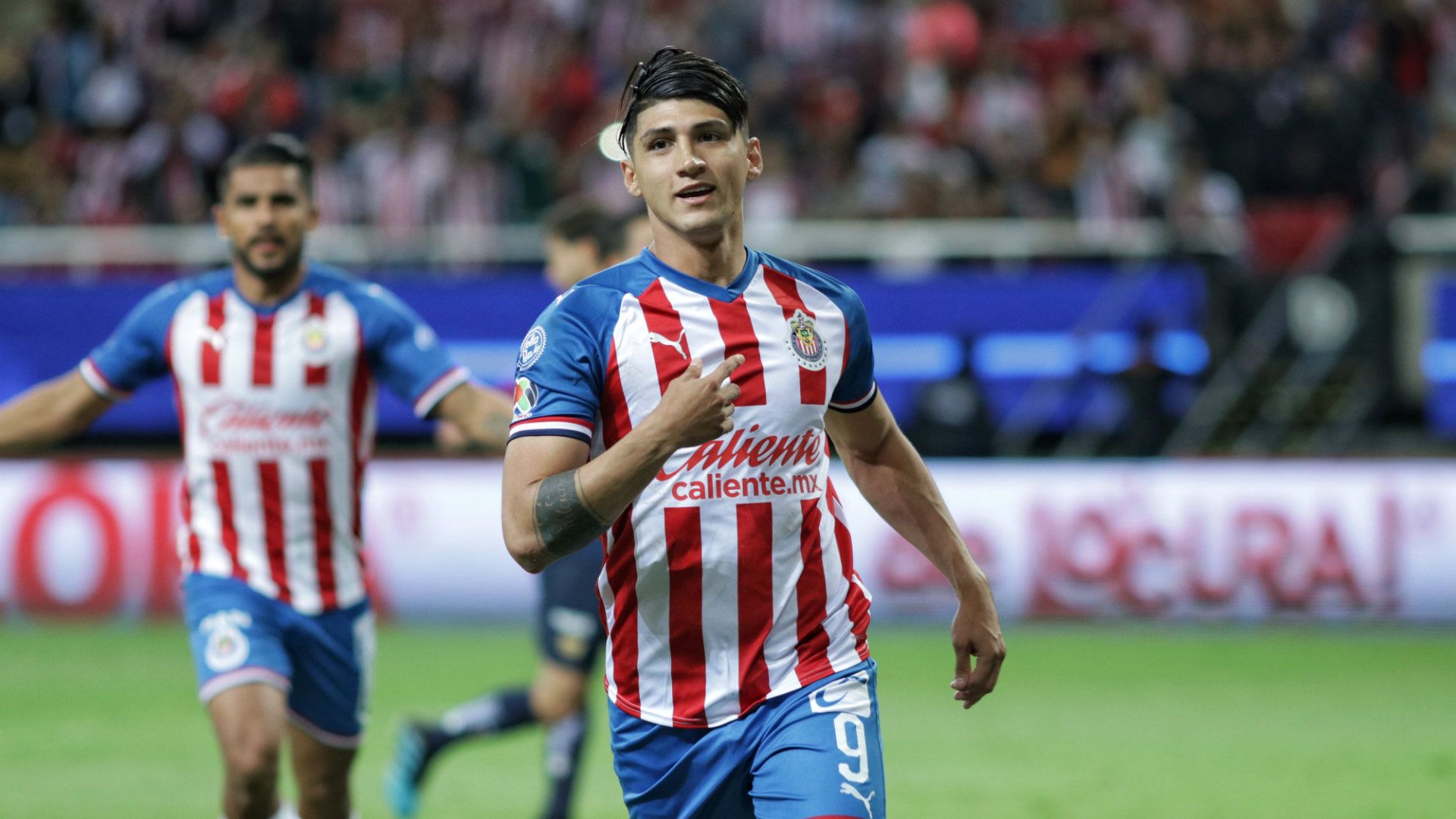 Alan Pulido Chivas vs Pumas Apertura 2019