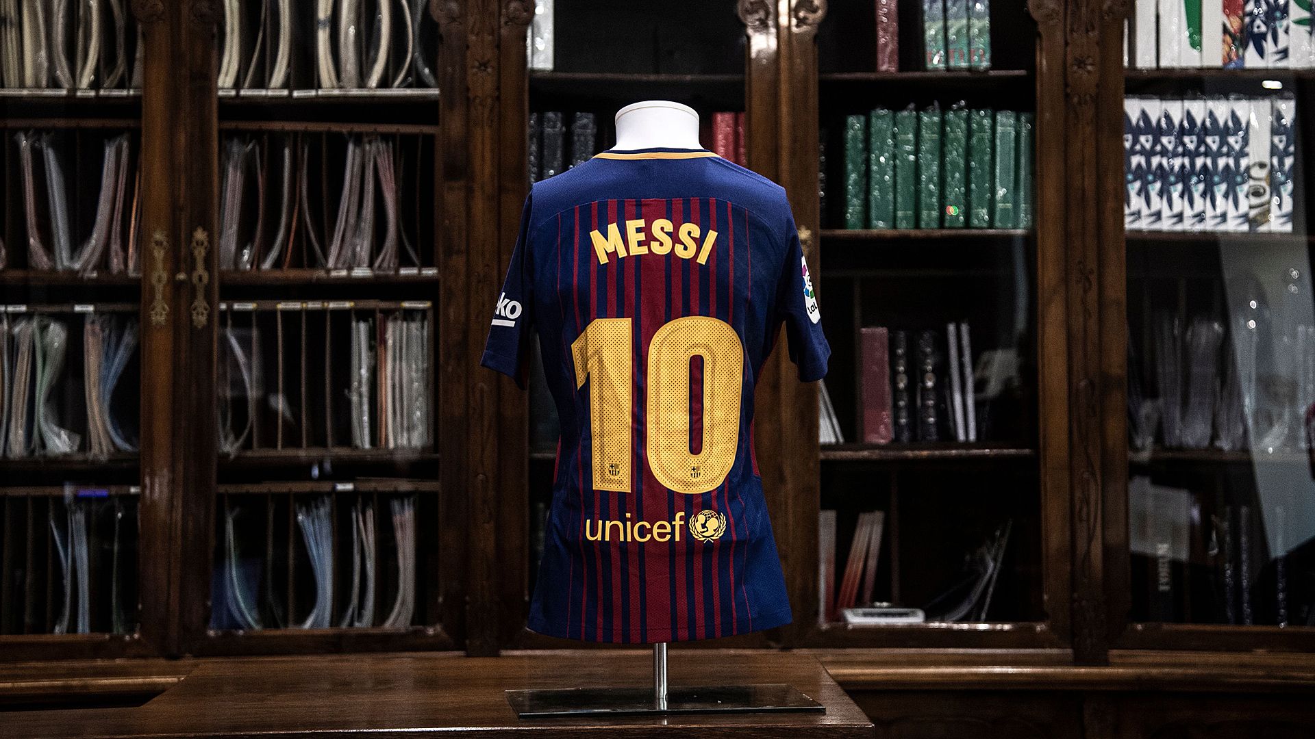 Lionel Messi kit FC Barcelona