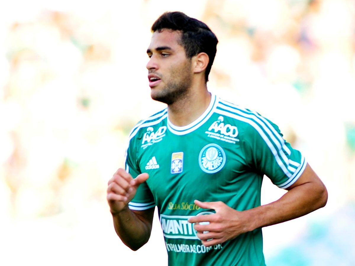 Alan Kardec - Palmeiras 10192013